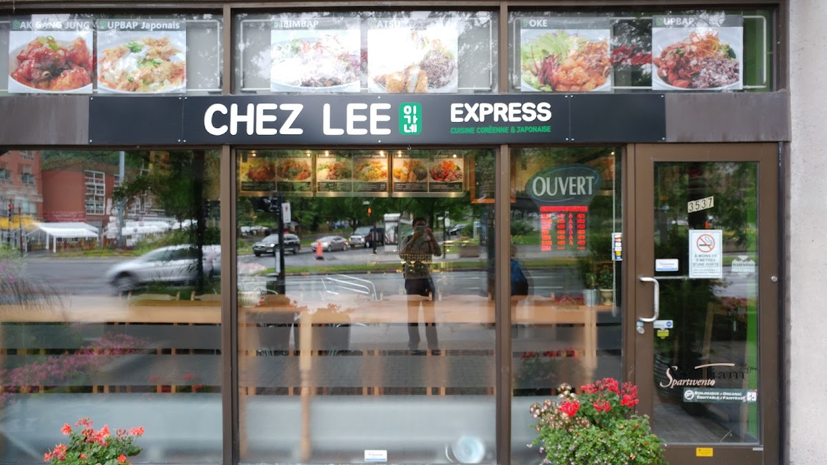 Chez Lee